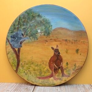 Wooden Wall Plate Decoration Painted Kangaroo and Koala